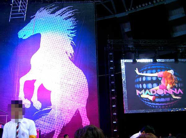 confesessions tour in OSAKA